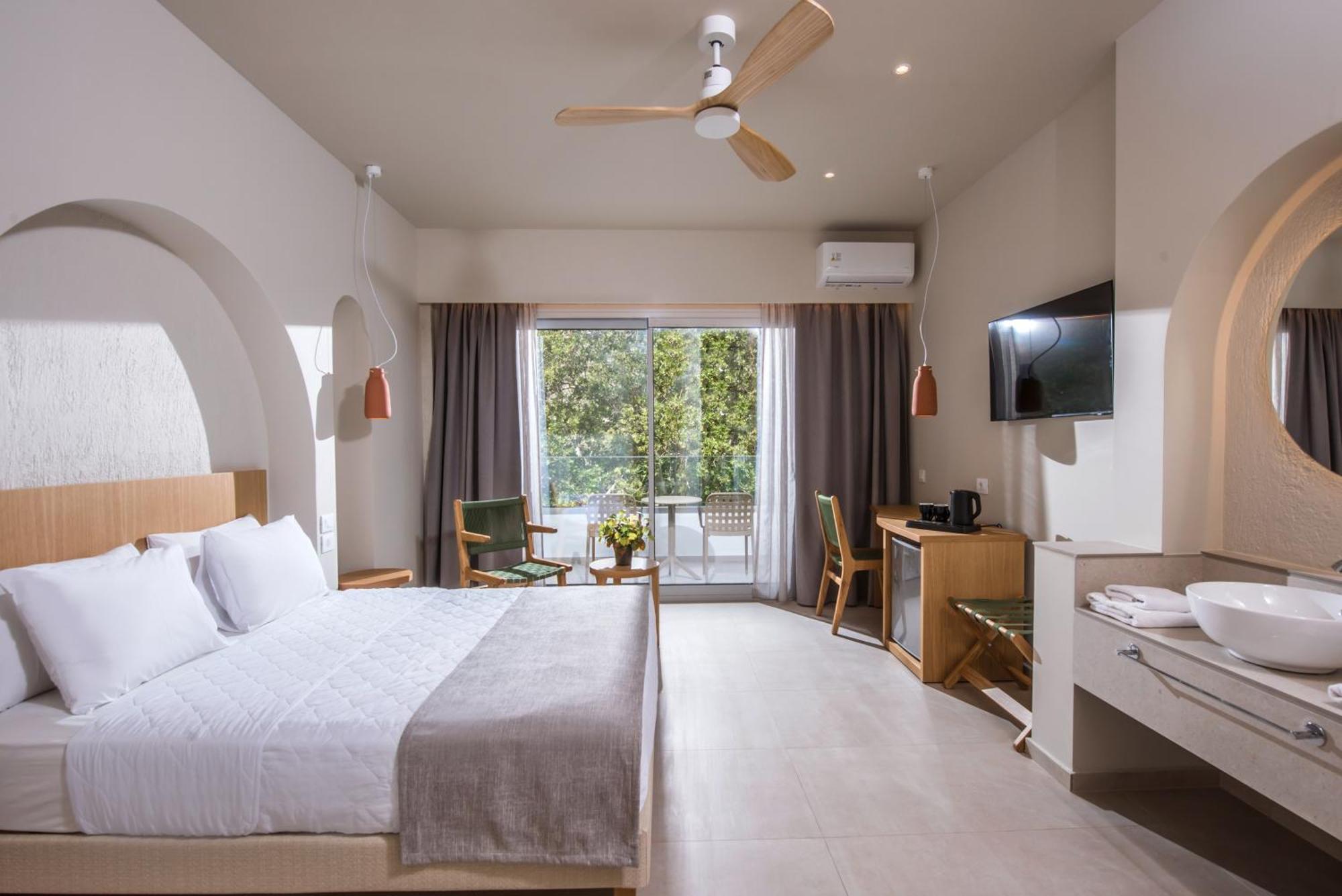 Makrýgialos South Coast Hotel מראה חיצוני תמונה
