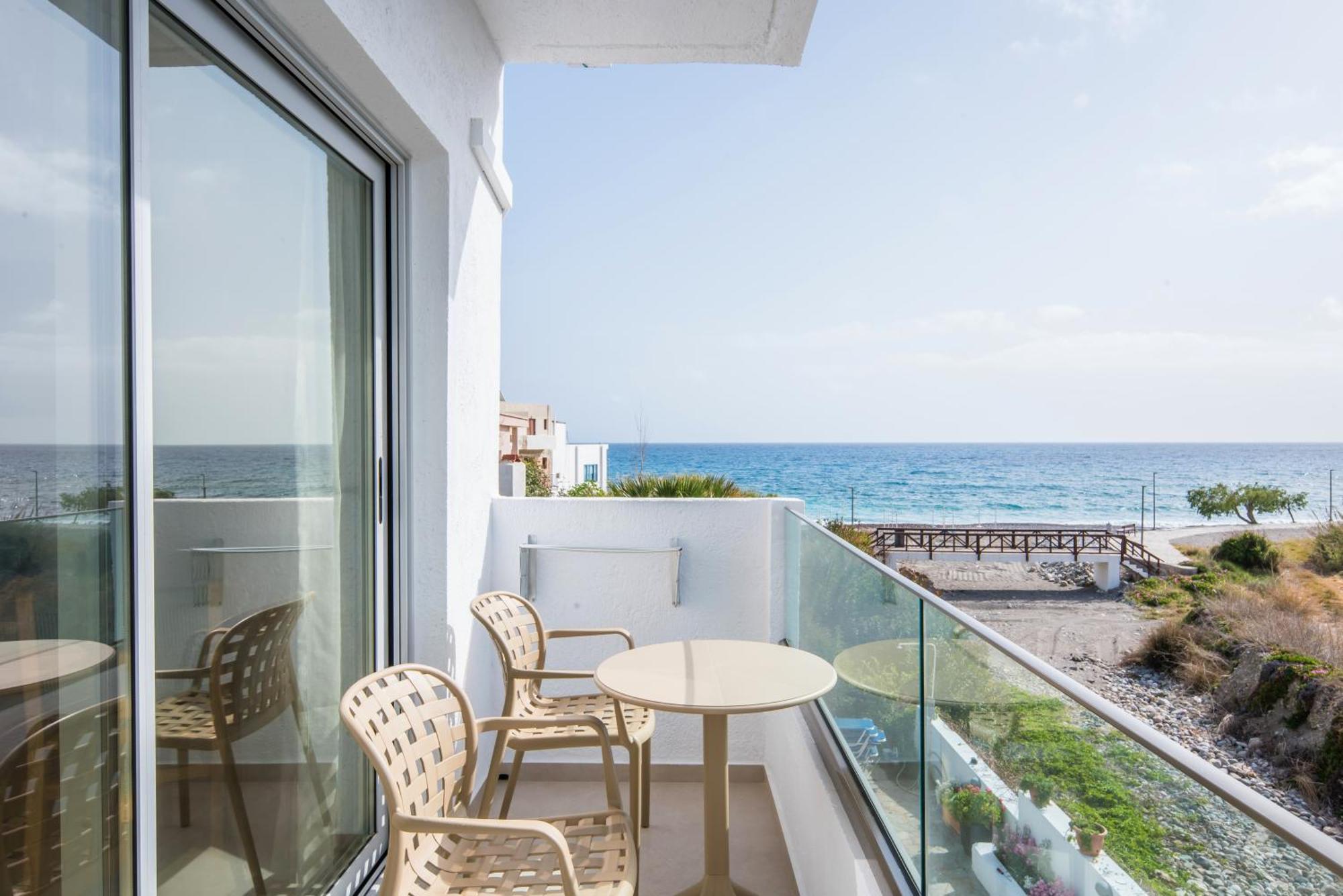Makrýgialos South Coast Hotel מראה חיצוני תמונה