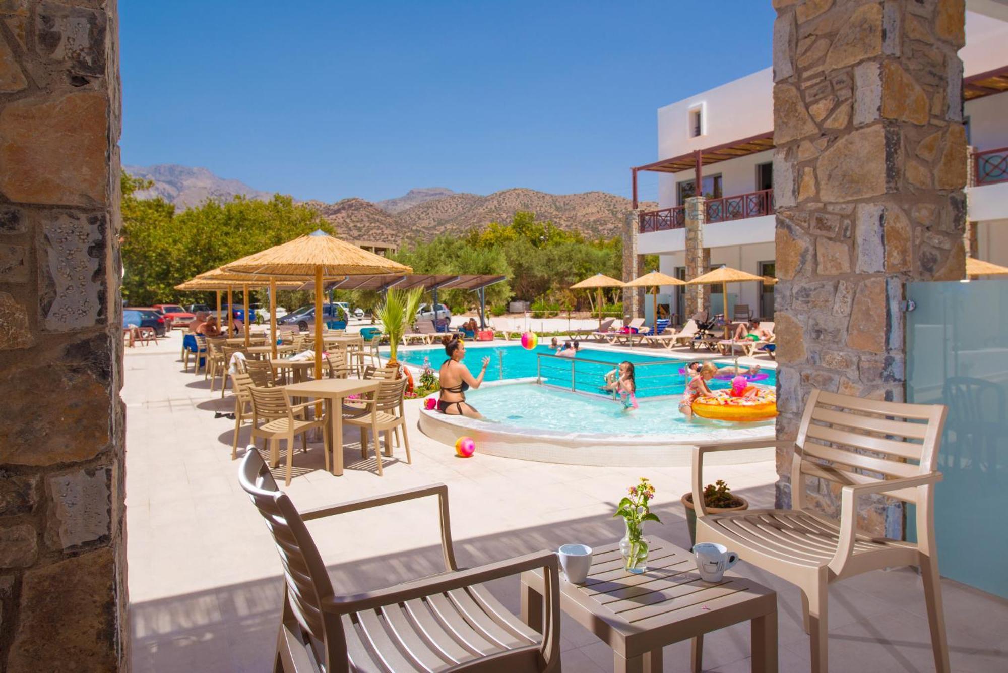 Makrýgialos South Coast Hotel מראה חיצוני תמונה